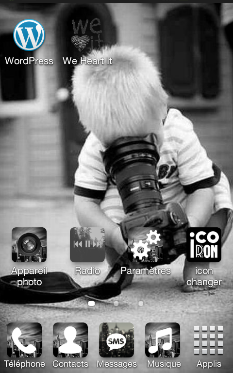 En haut Ă gauche image